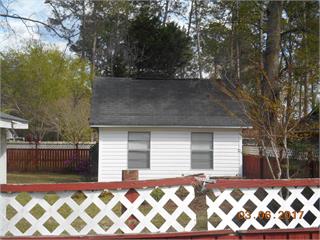 2 Harris St, Hazlehurst, GA 31539-5920