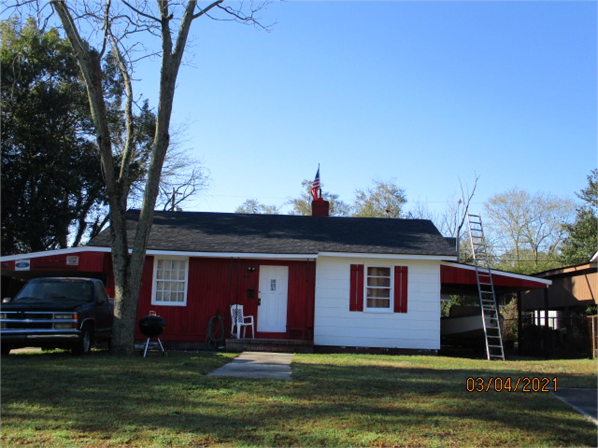 2113 Hawthorne St, Savannah, GA 31404-1321