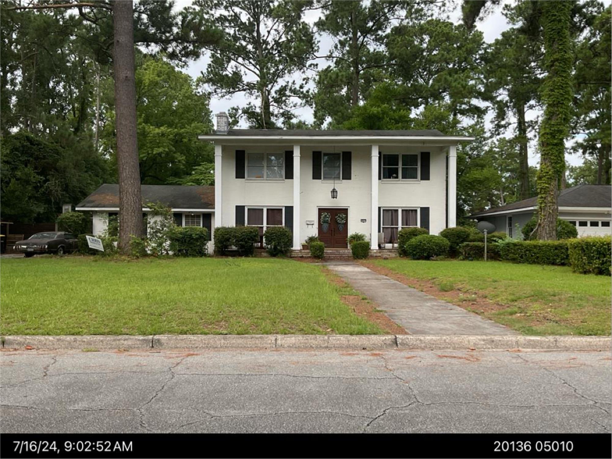 2017 Colonial Dr, Savannah, GA 31406-2225